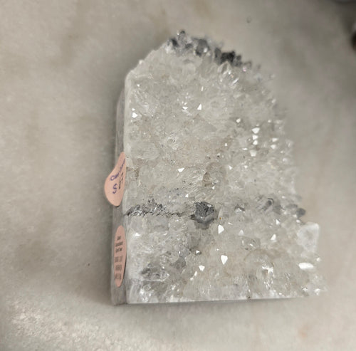 Cluster Chrysanthenum Crystal Tower